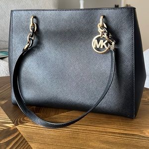 Michael Kors Shoulder Bag